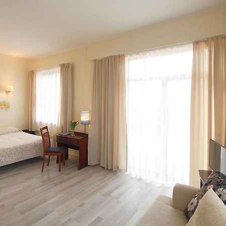 Paernu Jahtklubi Kuelalistemaja Hotel Bagian luar foto