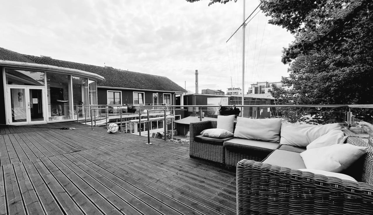 Paernu Jahtklubi Kuelalistemaja Hotel Bagian luar foto