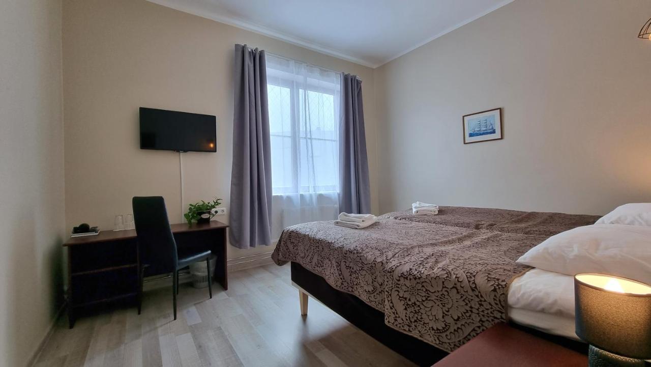 Paernu Jahtklubi Kuelalistemaja Hotel Bagian luar foto
