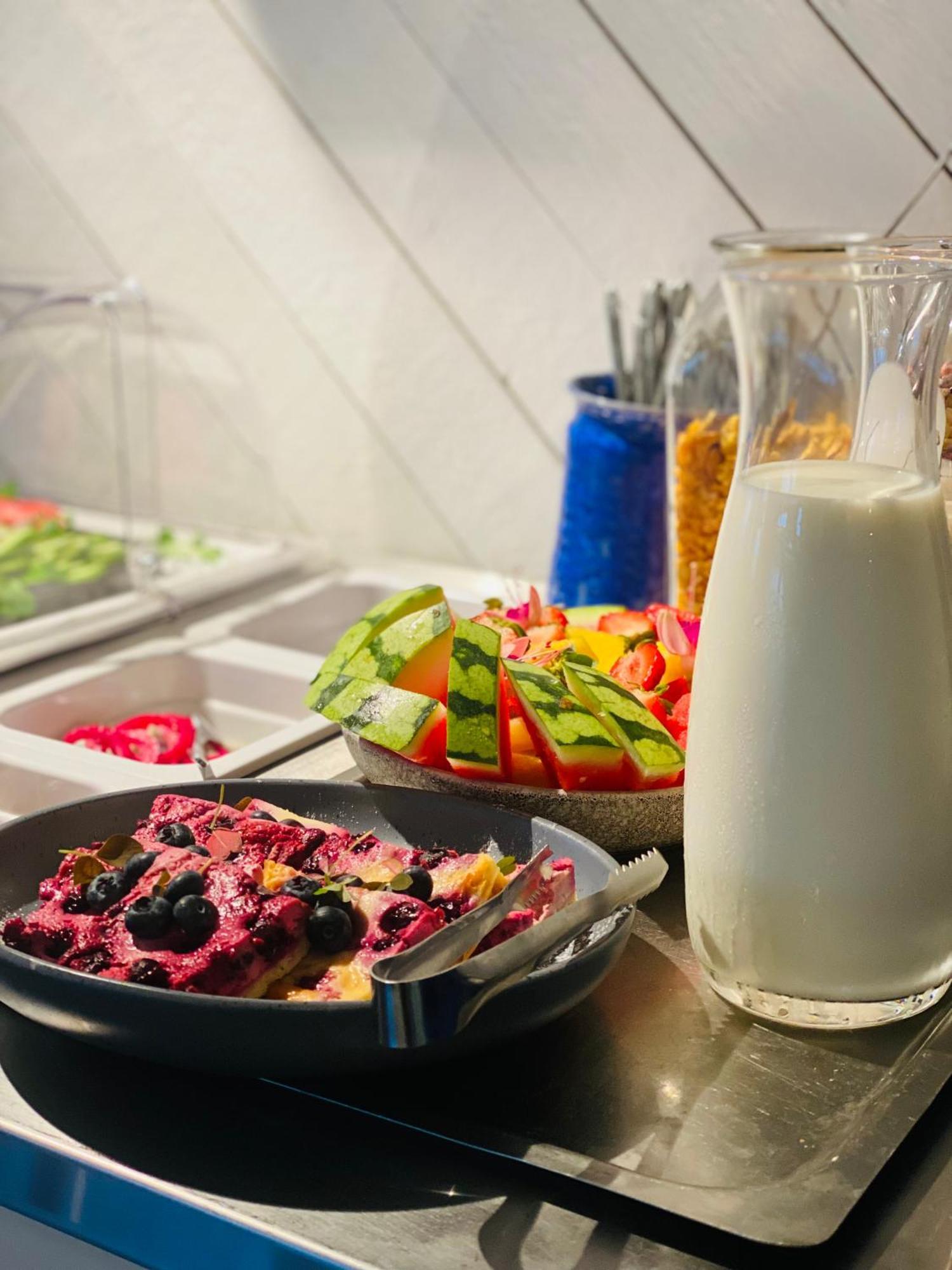 Paernu Jahtklubi Kuelalistemaja Hotel Bagian luar foto